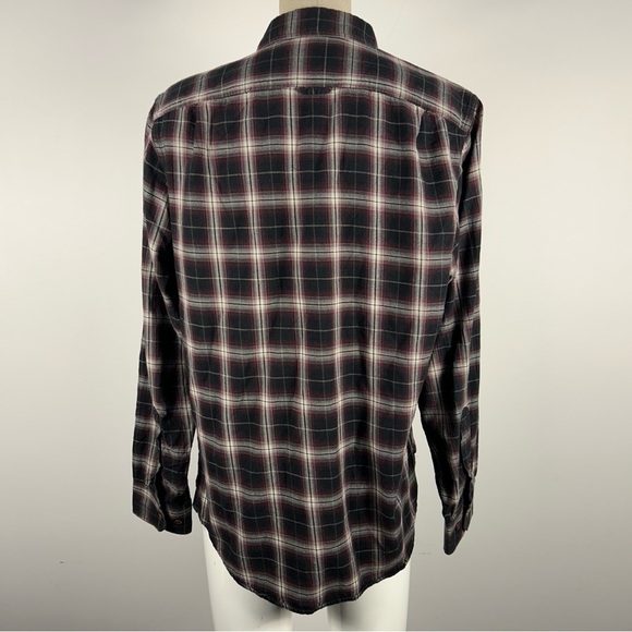 ❤️ Banana Republic Black and Red Plaid Casual 15-15 1/2 Shirt - Picture 4 of 12